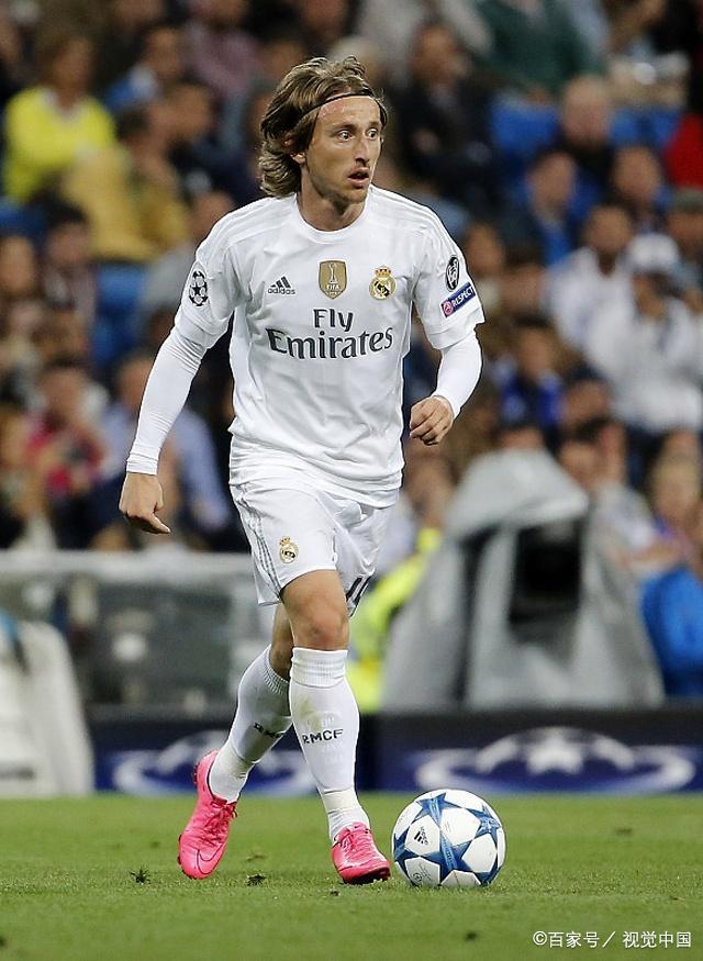 德扑盲注：大盲位（BB）面对全押的抉择。（德扑盲注局面：大盲位（BB）遭遇全押时的决策）