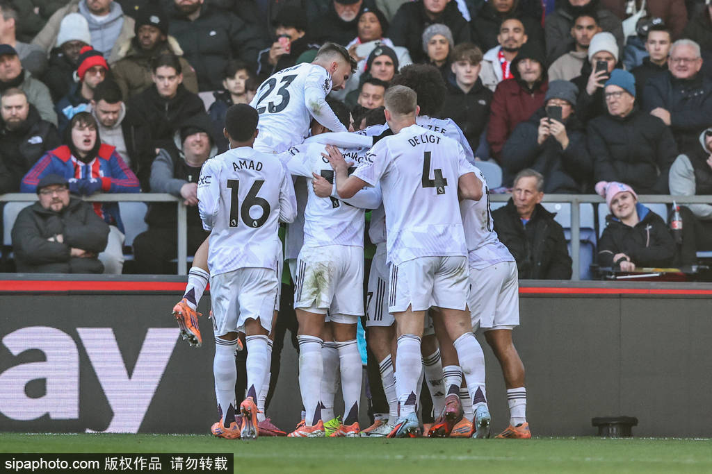 你小子真有福理查利森绝美女友晒孕照 理查利森疯狂示爱