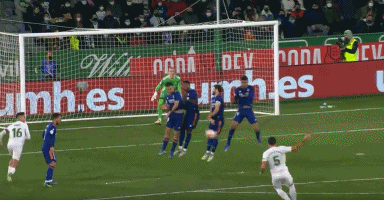 弗拉格砍下20+8+6，刷新东契奇19岁纪录，成为历史新王者